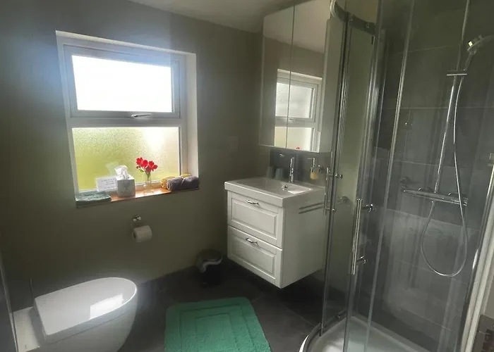 Ard Na Muiri - - *